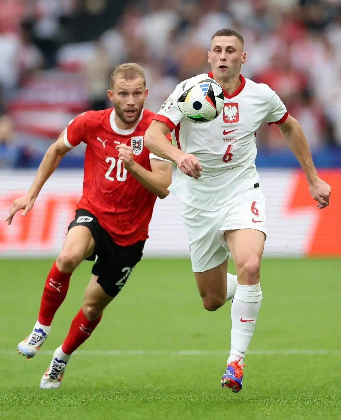 奥地利队在比赛中实现重要胜利 奥地利队在比赛中实现重要胜利