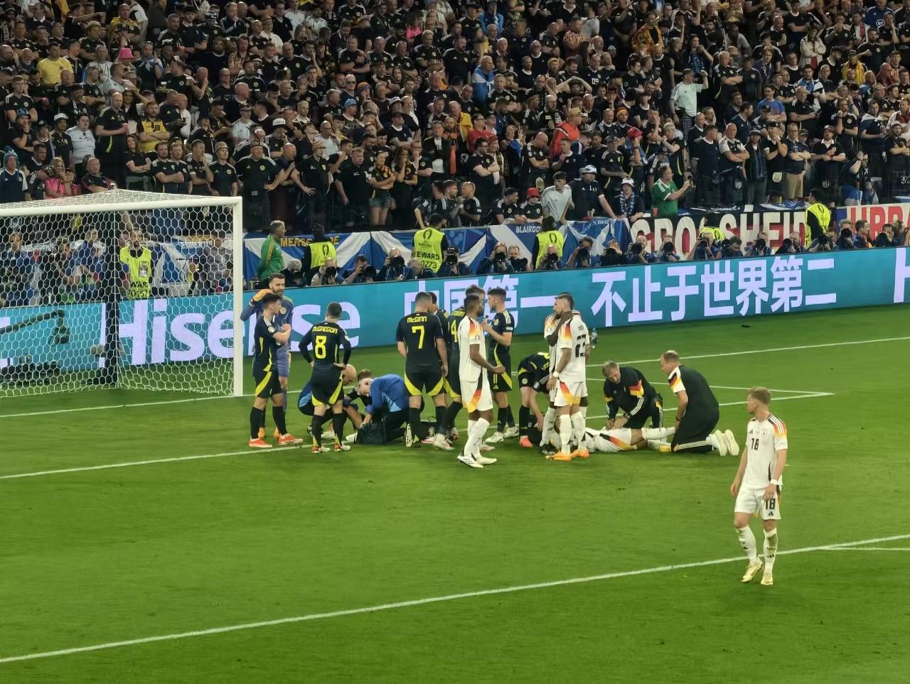 爱游戏新闻-德国球队在国际比赛中锋线火力爆棚