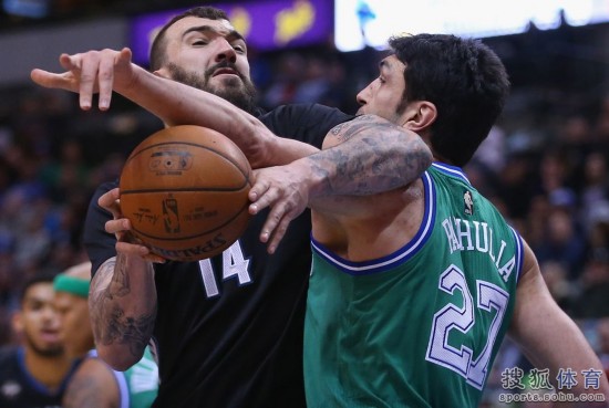 小牛结束三连败,唐斯砍下29分领队超过魔术 小牛结束三连败,唐斯砍下29分领队超过魔术