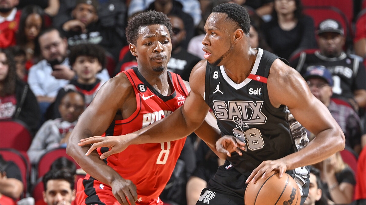 爱游戏娱乐-活塞客场战胜马刺，取得两连胜