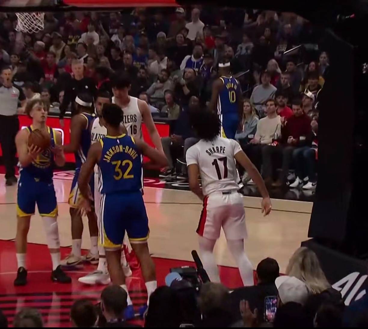 爱游戏官方-勇士球星在比赛中爆发轰下+分的简单介绍