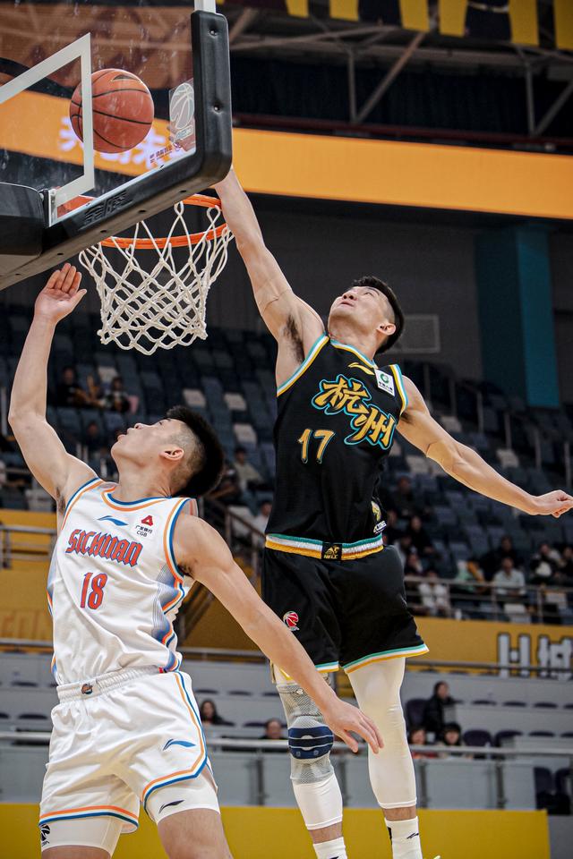 关于浙江队取胜在望,瞄准胜利冲刺终点的信息 关于浙江队取胜在望,瞄准胜利冲刺终点的信息