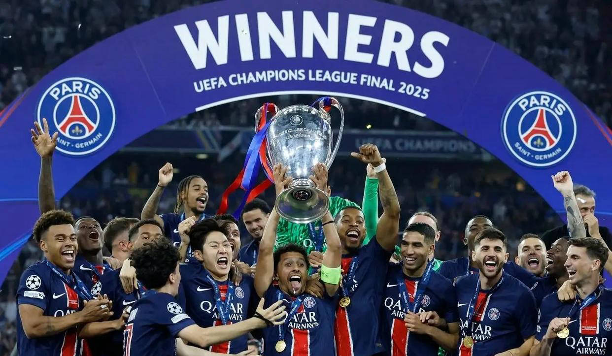 皇马主场战平巴黎，双方战绩不分伯仲