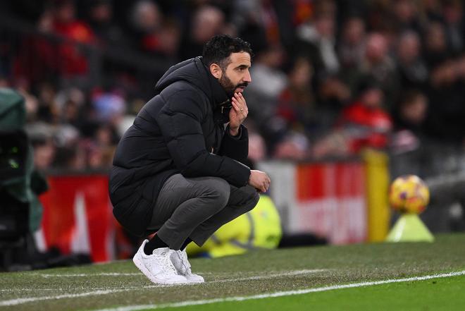 包含曼联遭遇连败,球迷要求主帅进行调整的词条 包含曼联遭遇连败,球迷要求主帅进行调整的词条