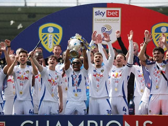 包含赫尔城大胜，提升保级前景的词条