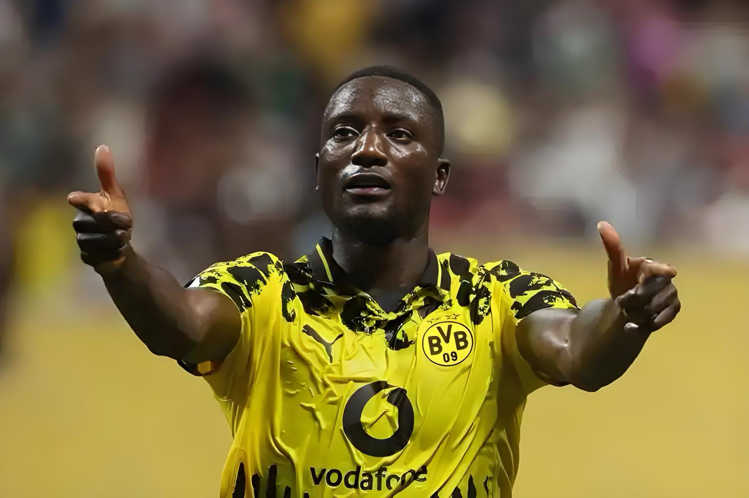 爱游戏直播-关于多特蒙德惊险晋级，主场表现抢眼的信息